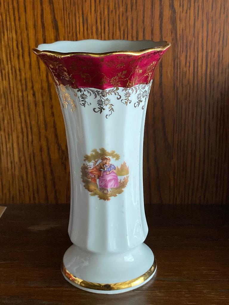 Limoge vaasje, Ophalen of Verzenden, Gebruikt, Porselein, Overige typen