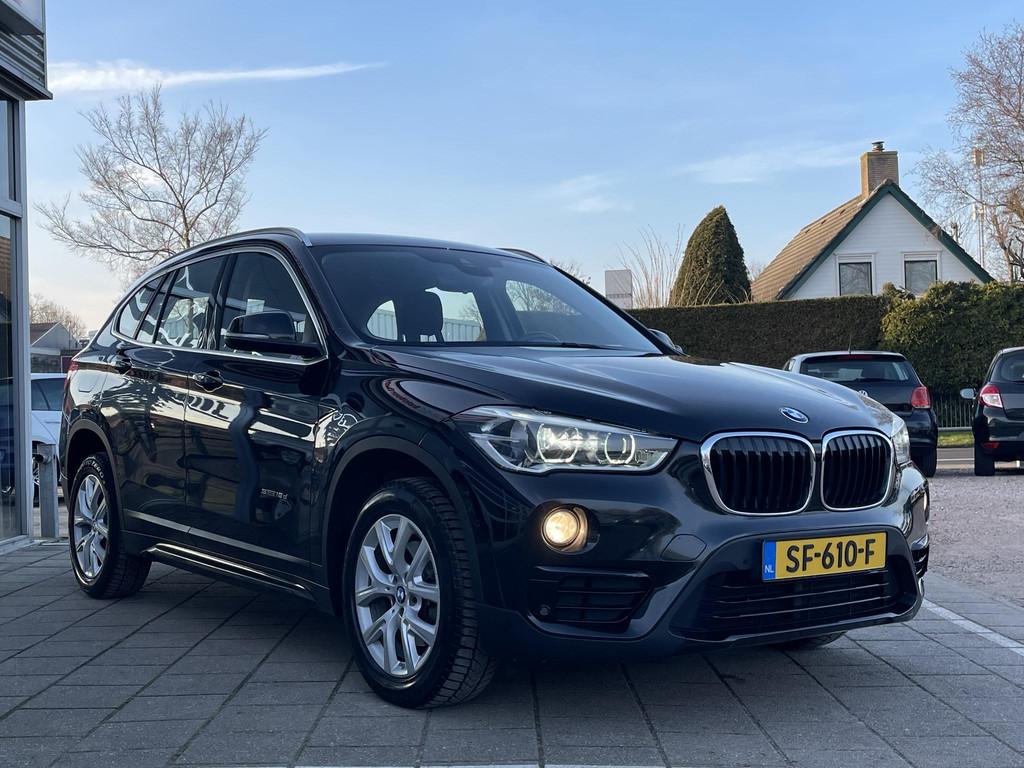 BMW X1 sDrive18d Corporate Lease Executive Automaat / Groot, Stof, Euro 6, 4 cilinders, 1445 kg