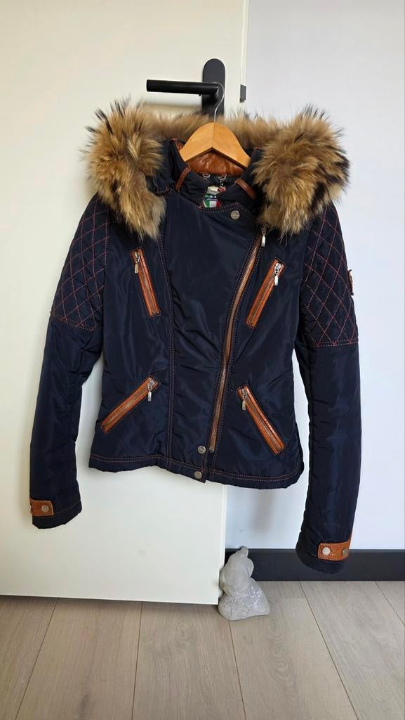 Mooie blauwe winterjas van Froccella., Ophalen, Blauw, Italiaans merk, Maat 36 (S)