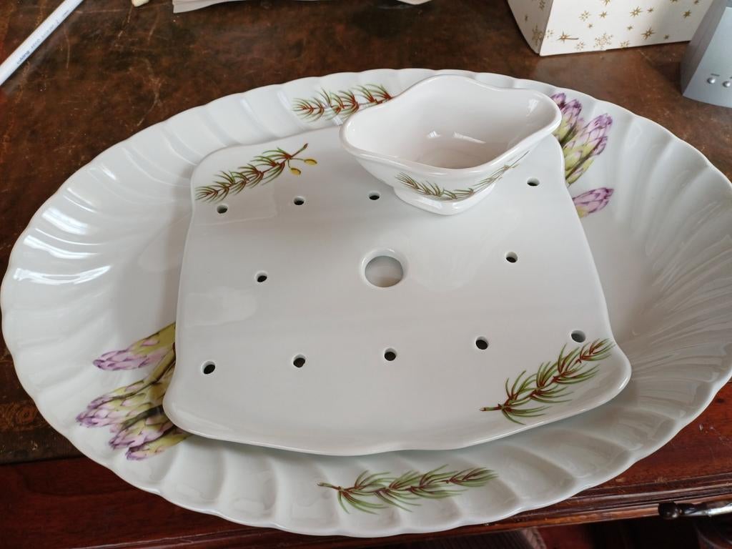 Aspergeschaal porselein + sauskom, Huis en Inrichting, Keuken | Servies, Ophalen of Verzenden