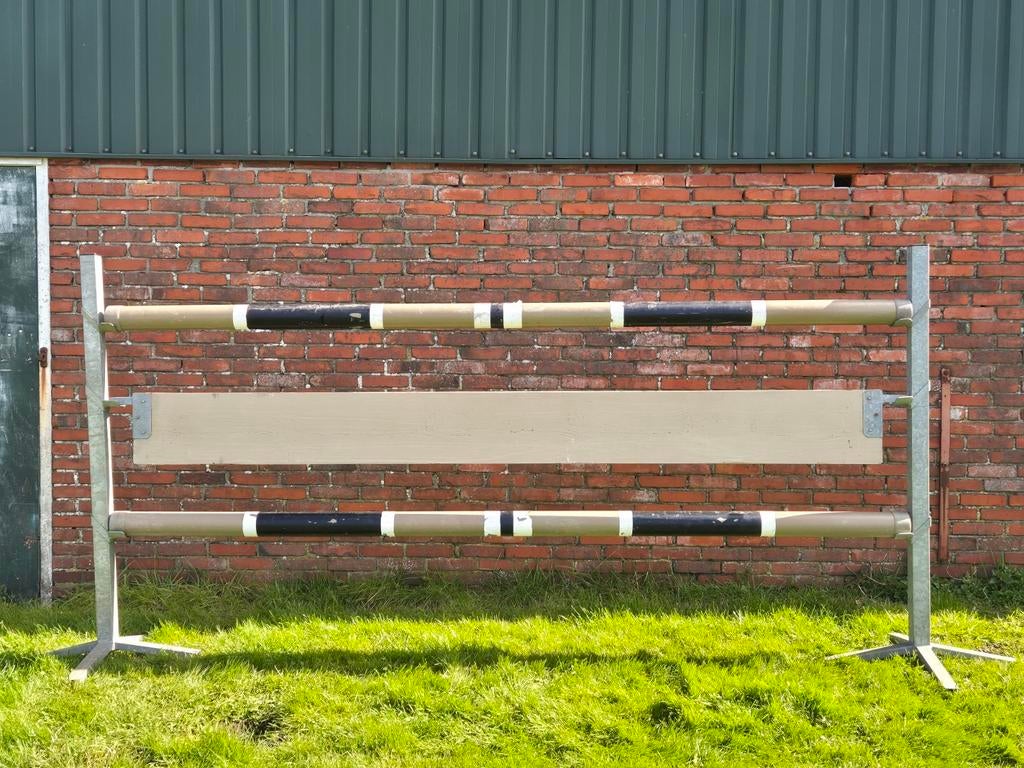 3 complete hindernissen kunststof balken, Ophalen, Springen