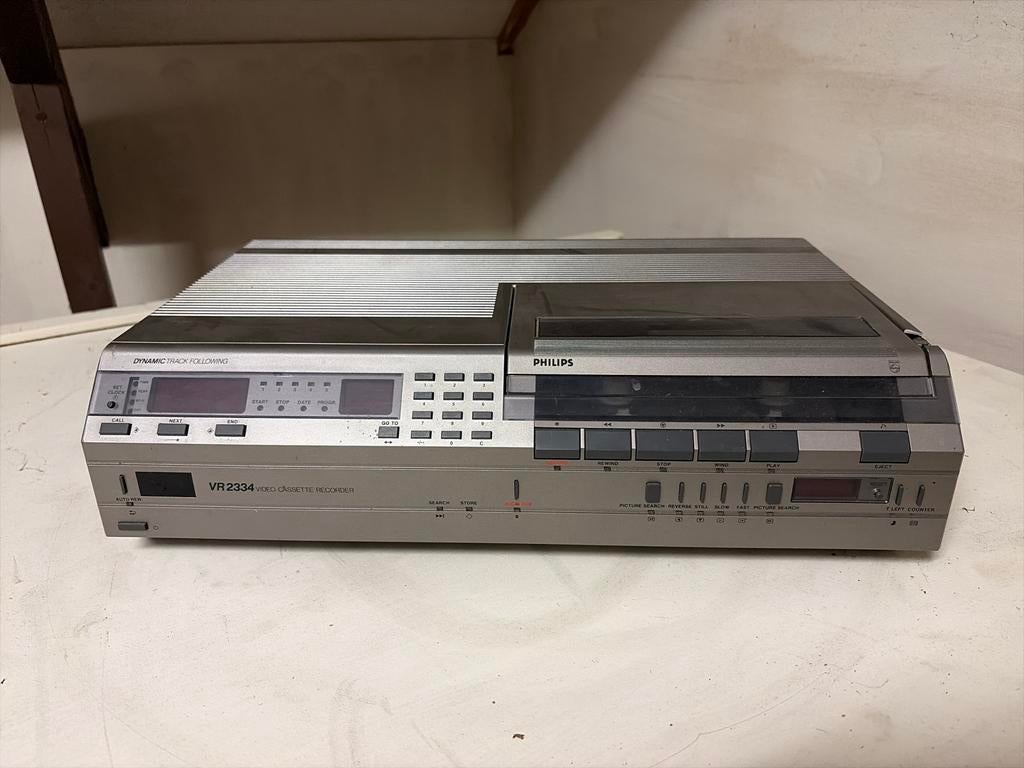 Philips VR2334 Video Cassette Recorder, Ophalen of Verzenden, Gebruikt, VHS-speler of -recorder