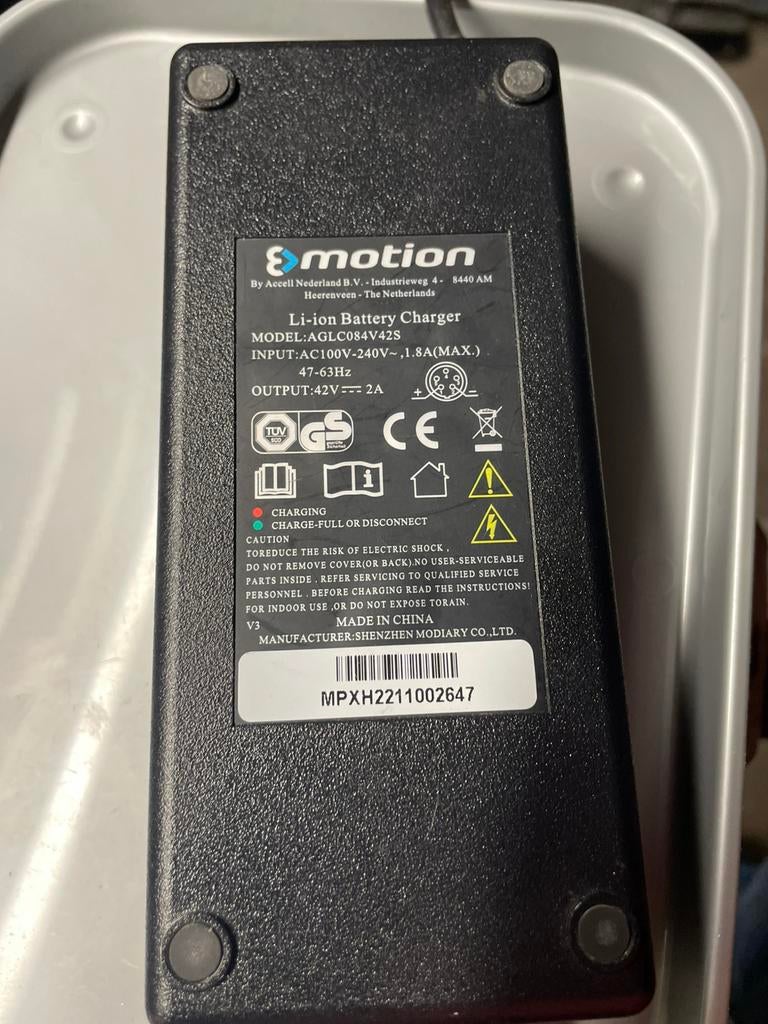 E-bike oplader, Ophalen of Verzenden, Gebruikt