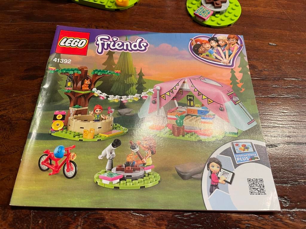 Lego Friends 41392 Glamping in de Natuur, Kinderen en Baby's, Speelgoed | Duplo en Lego, Zo goed als nieuw, Lego, Complete set