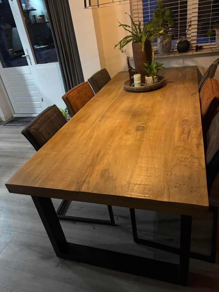 6 persoons eettafel (240) te koop, Huis en Inrichting, Complete eetkamers, Ophalen of Verzenden, Zo goed als nieuw, 6 tot 8 stoelen