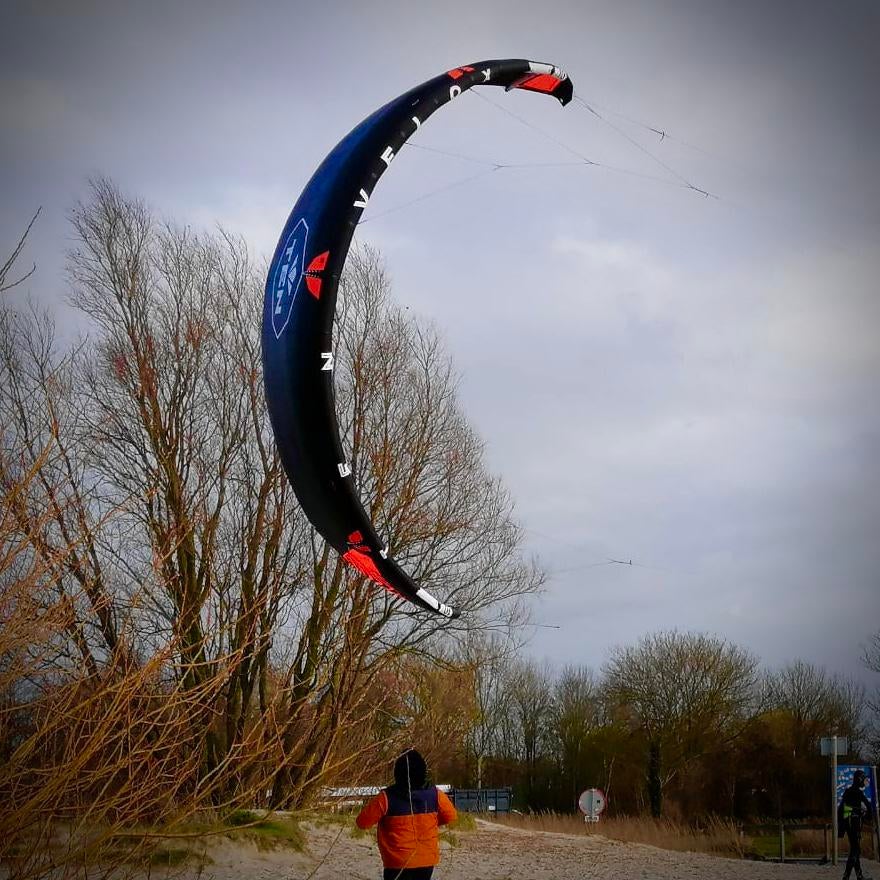 Ten Velox 12 kite gezocht, Watersport en Boten, Kitesurfen, Geen board, Ophalen of Verzenden, Zo goed als nieuw