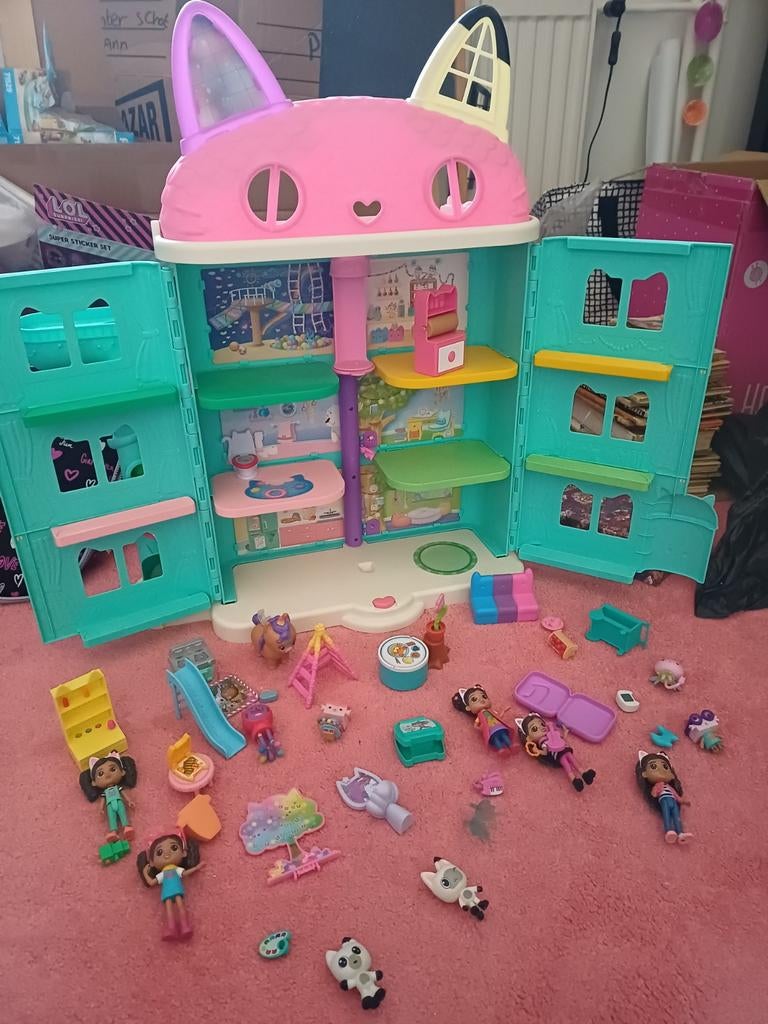 Gabby's dollhouse, Ophalen, Poppenhuis