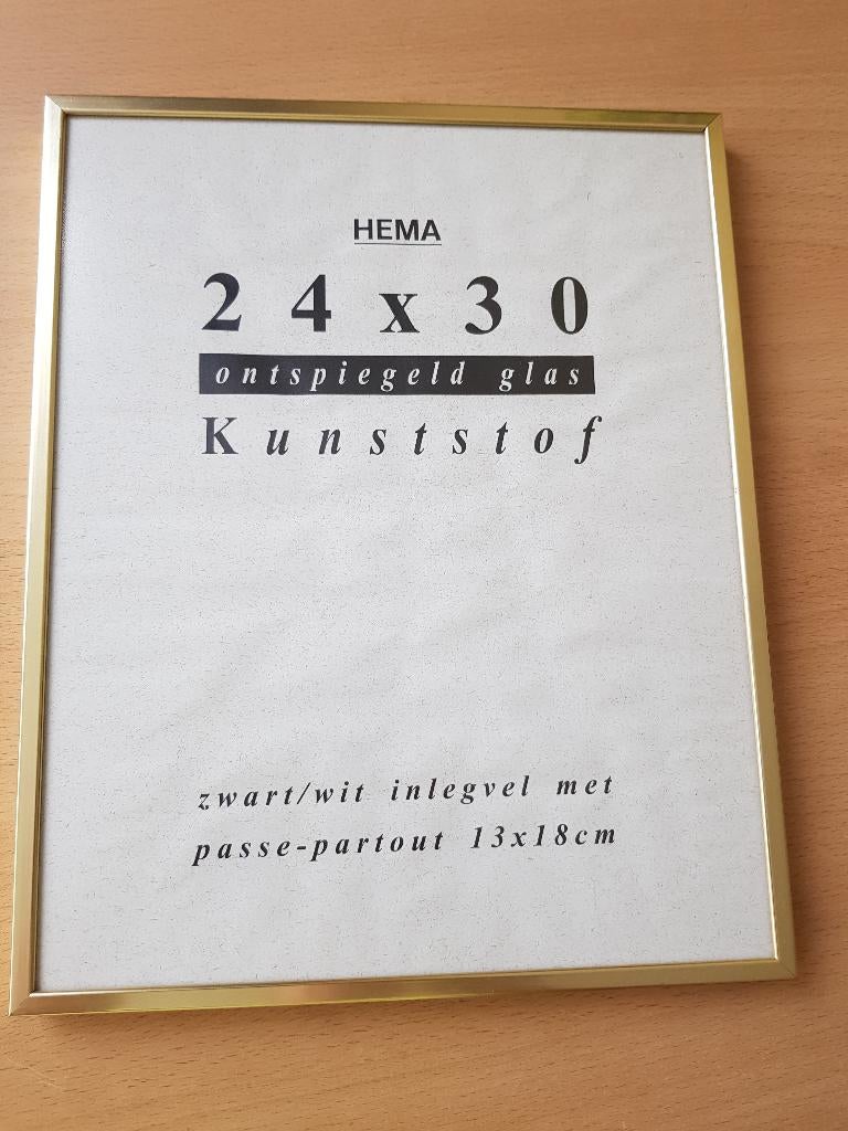 Hema fotolijst, goudkleurig, 24 bij 30 cm., Ophalen, Zo goed als nieuw