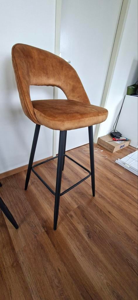 2 als nieuwe velvet barkrukken, cognac/koper, 2 krukken, Ophalen, 60 tot 90 cm