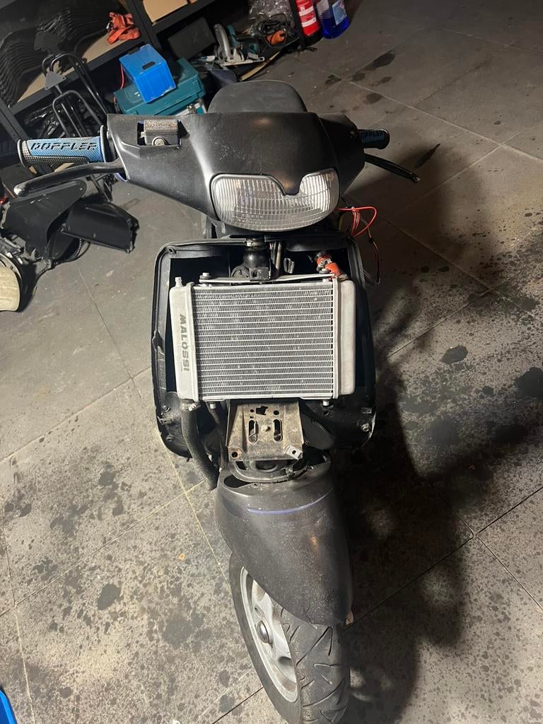 ZIP type 3 150cc Hexagon, Ophalen of Verzenden, Zo goed als nieuw, Benzine, Zip