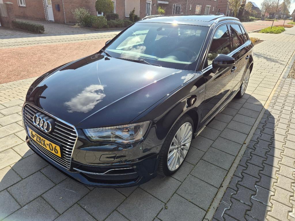 Audi A3 1.4 Tfsi 204pk E-tron Phev S Tronic 2015 Zwart MMI, Auto's, Audi, Zwart, 4 cilinders, Leder en Stof, Zwart