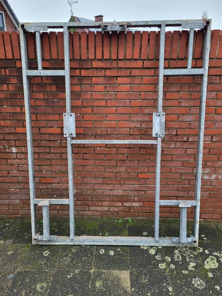 *** Aanhanger onderdelen - Gegalv frame en vergrendeling ***, Ophalen, Zo goed als nieuw