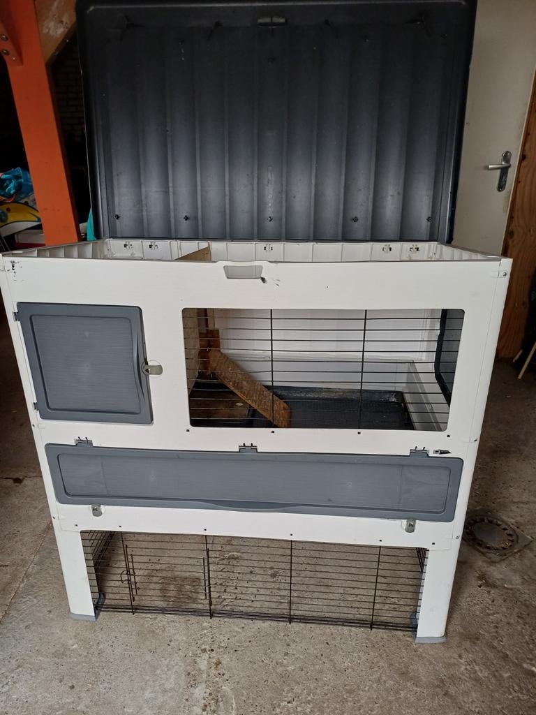 Keurige ferplast kunstofhok., Ophalen, 110 cm of meer, Hok, 90 cm of meer