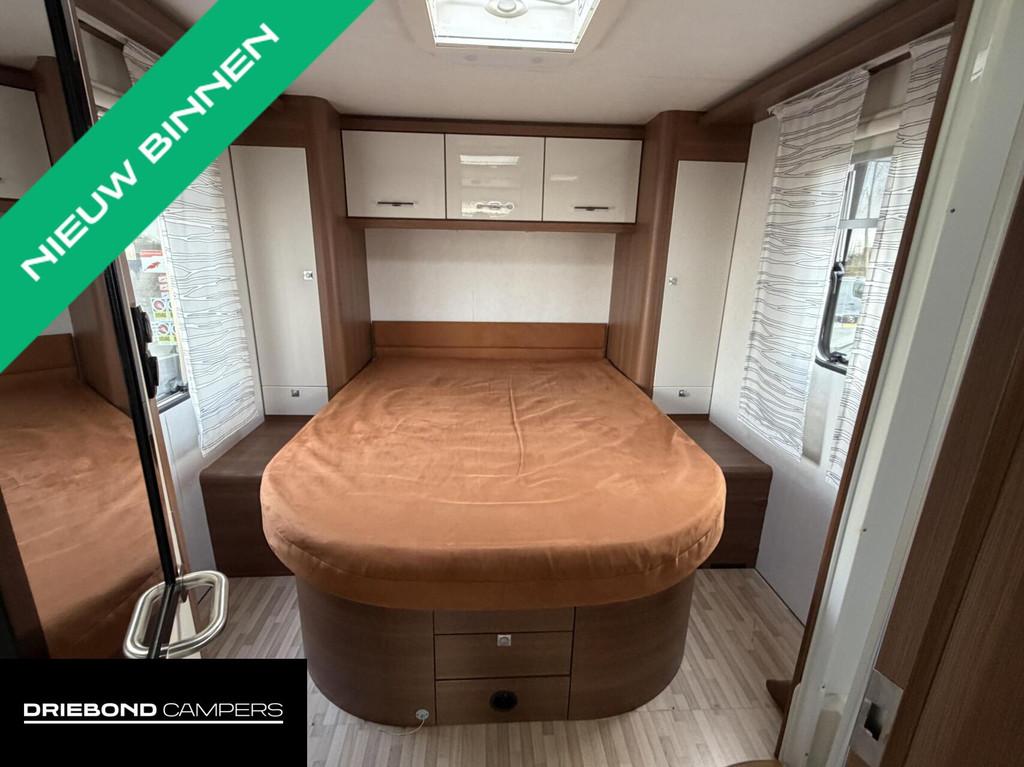 Lmc H737 Sportline Queensbed Hefbed Zonnepaneel Luifel Fiets, Airbags, 7 tot 8 meter, Bedrijf, Airconditioning