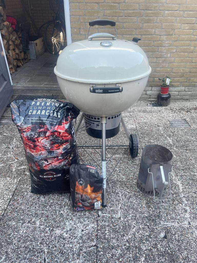Weber Master-Touch barbecue met houtskool, Ophalen, Gebruikt, Met accessoires