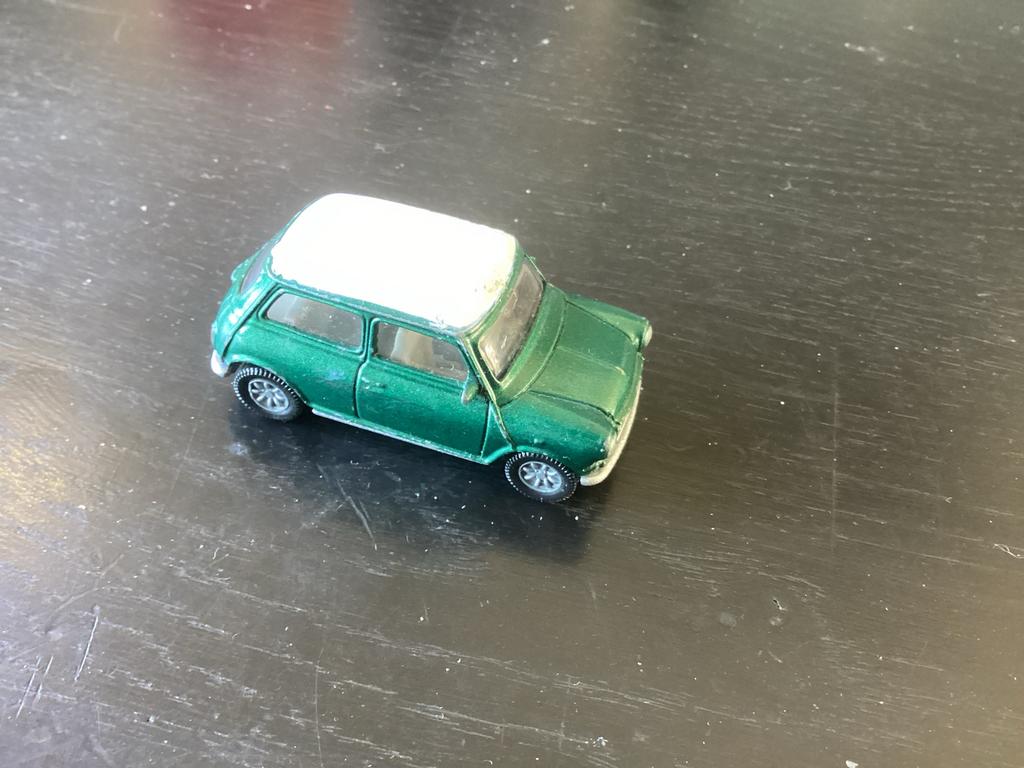 SIKU, ROVER  MINI groen schaal 1:84, Ophalen of Verzenden, Gebruikt, Auto