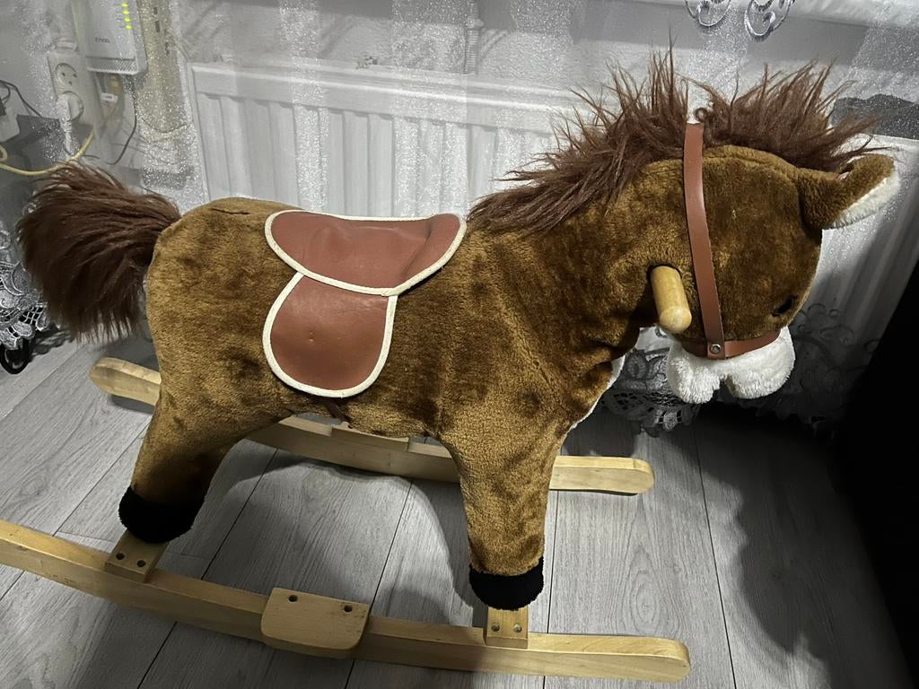 Hobbelpaard met geluid, Ophalen, ., Zo goed als nieuw, .