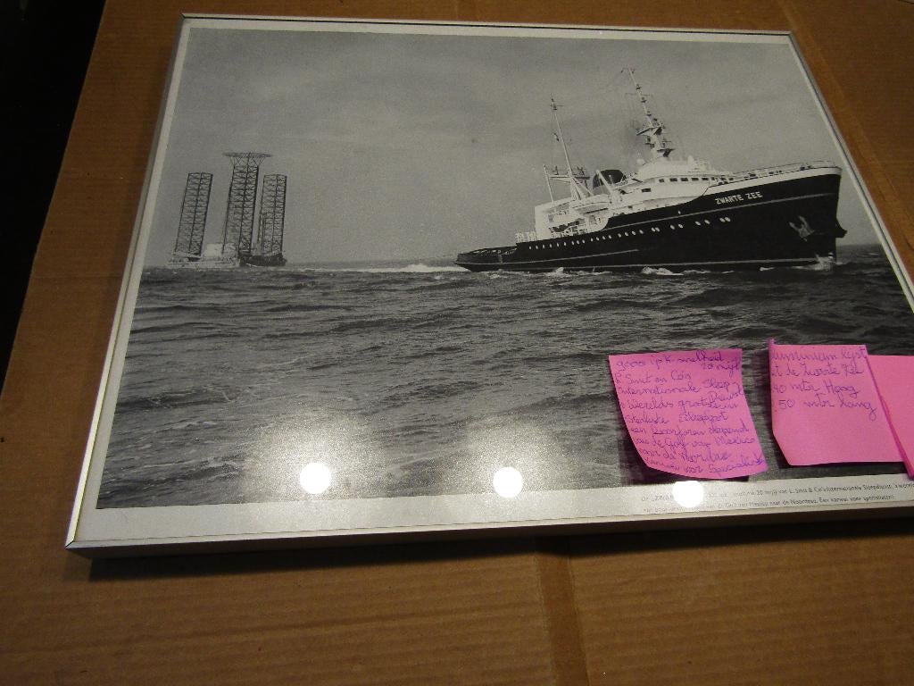 1 Aluminium lijst met de Zwarte Zee. Sleepboot.Poster., Ophalen, Zo goed als nieuw, Foto of Poster, Minder dan 50 cm