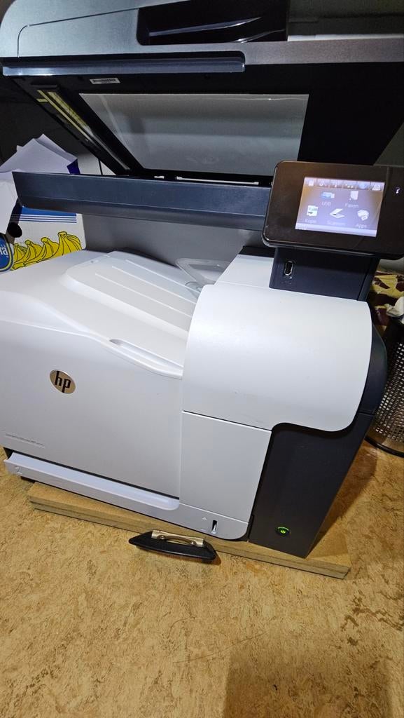 HP color LaserJet MFP M570dw met rest toners - print strepen, Ophalen, Gebruikt, All-in-one, Draadloos