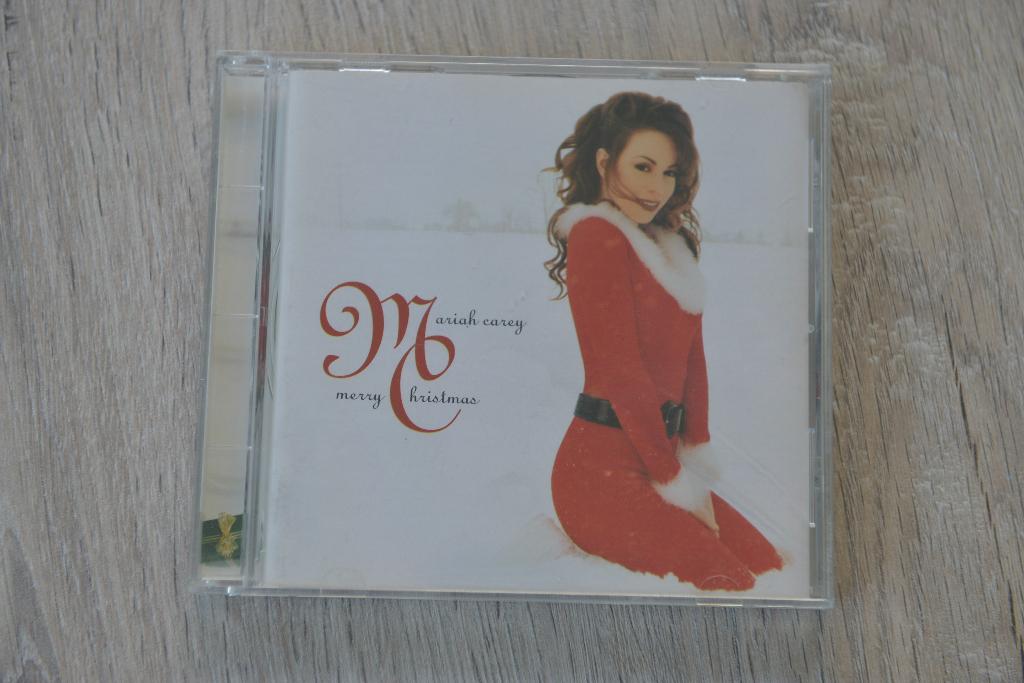 MARIAH CAREY == MERRY CHRISTMAS 11 geweldige nummers, Verzenden, 1980 tot 2000, Zo goed als nieuw