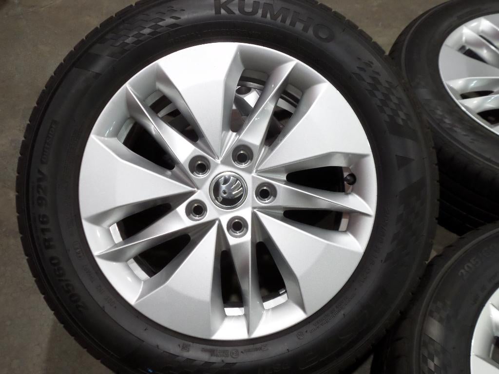 NIEUW/DEMO Originele 16" Skoda Octavia TWISTER velgen Banden, Auto-onderdelen, Banden en Velgen, Ophalen, 16 inch, Banden en Velgen