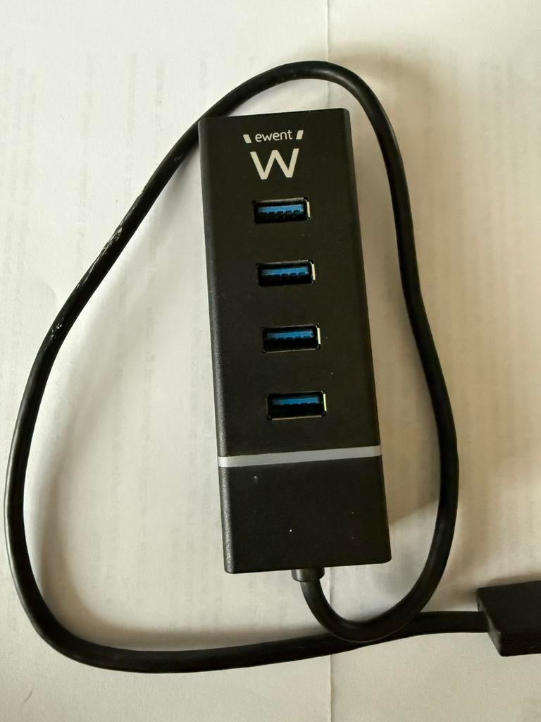 Te koop 4 poorts hub, Ophalen, Zo goed als nieuw, 2 TB of meer