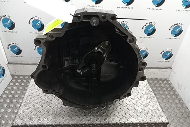 AUDI A4 TRANSMISSIE / VERSNELLINGSBAK 2006, Ophalen of Verzenden, Gebruikt, Stiba lid