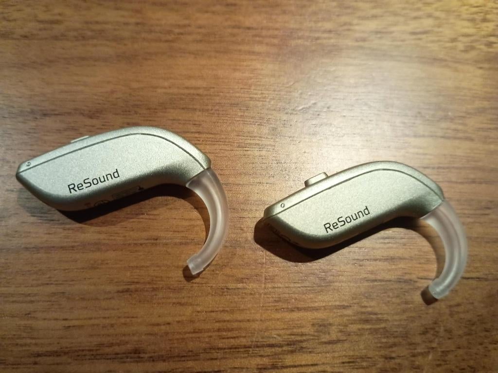 ReSound OMNIA gehoorapparaat compleet met Resound Remote, Ophalen of Verzenden, Zo goed als nieuw