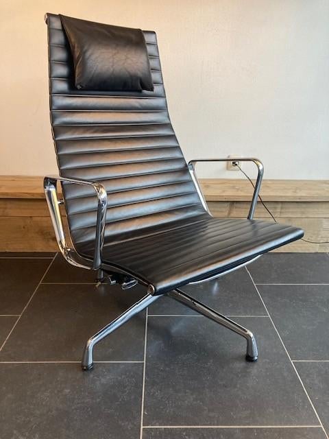 Vitra Eames EA 124 fauteuil , chroom, zwart leder, Huis en Inrichting, Fauteuils, Vitra, Design, 75 tot 100 cm, Ophalen of Verzenden