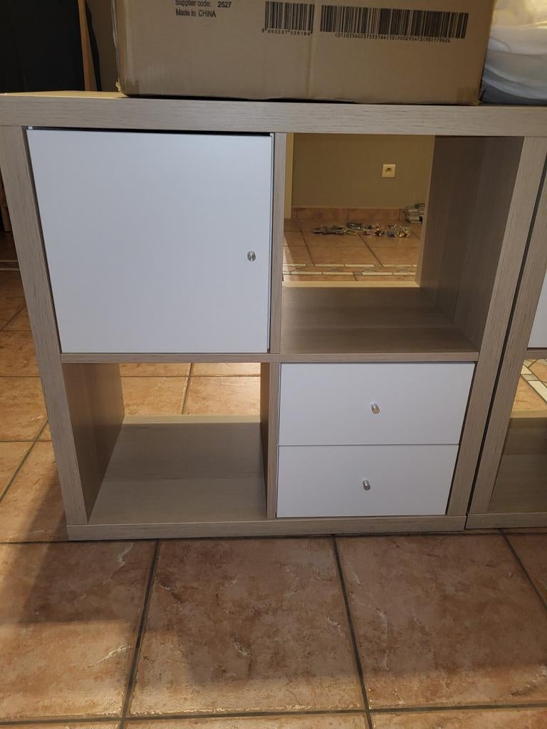 Boekenkasten (KALLAX) Ikea, Huis en Inrichting, Kasten | Wandmeubels, Ophalen of Verzenden, Zo goed als nieuw, 25 tot 50 cm, Minder dan 150 cm