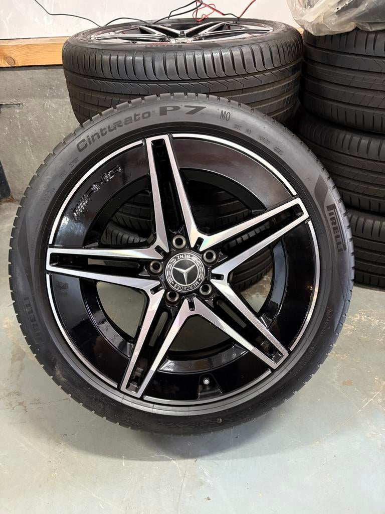 Amg Velgen met banden  Mercedes c klasse pirelli 245/40/18, Ophalen, 18 inch, 245 mm, Nieuw