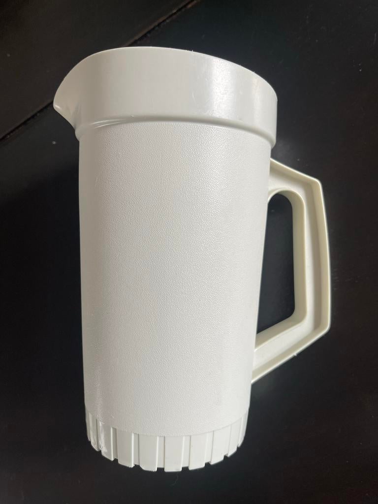 Vintage Tupperware schenkkan jaren 70 beige, Huis en Inrichting, Ophalen of Verzenden, Gebruikt