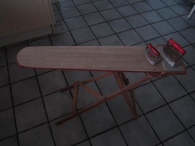 Oud kinderspeelgoed., Ophalen