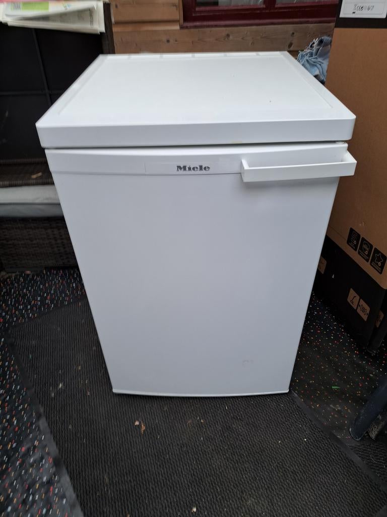 Miele koelkast 100 euro!!!!, Ophalen, Zo goed als nieuw, Minder dan 60 cm