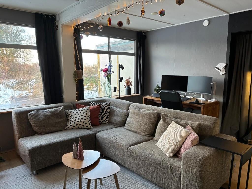 Ruime woonunit (165m2), inpandige schuur, eenvoudige aanpas., Ophalen, Gebruikt