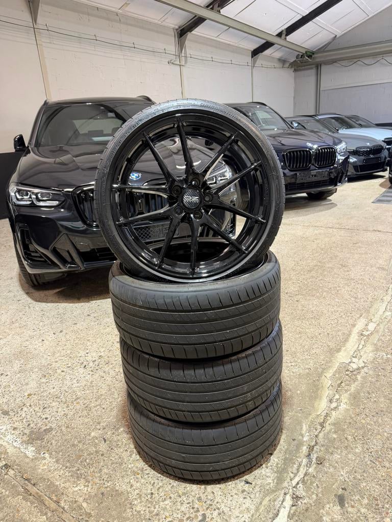 Oz leggera HLT velgen 19” inch 235/35R19 Bridgestone Golf, 19 inch, Gebruikt, Banden en Velgen, Ophalen of Verzenden