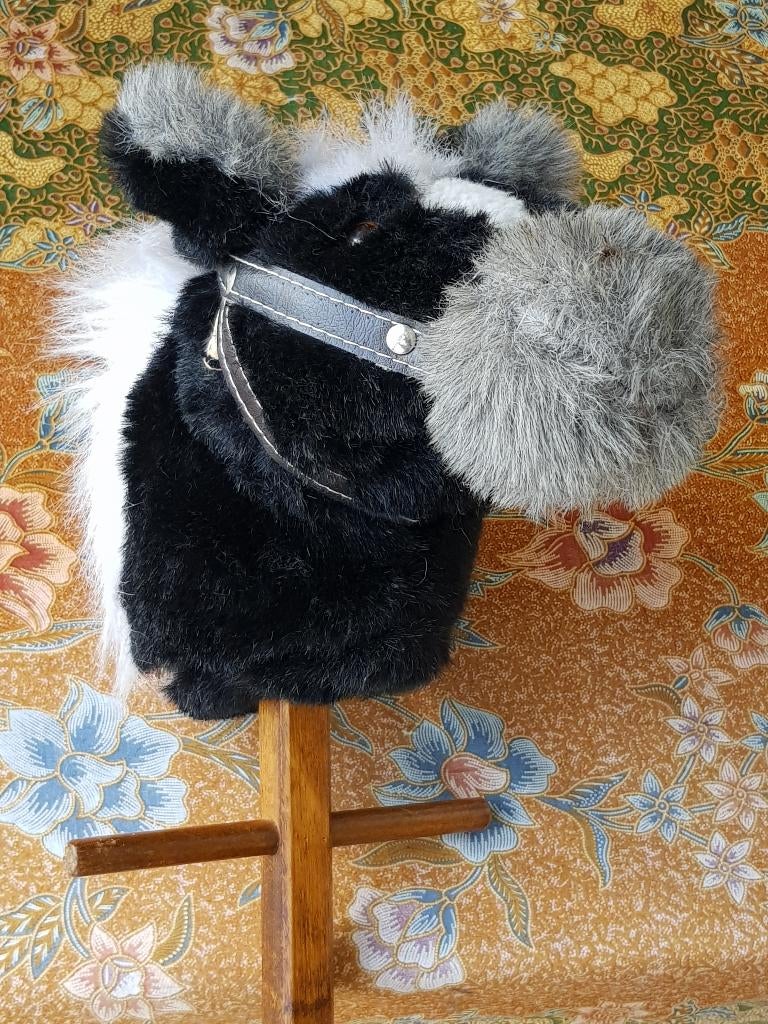 Mooi origineel oud stokpaard op wielen uit Engeland 92 cm., Ophalen of Verzenden