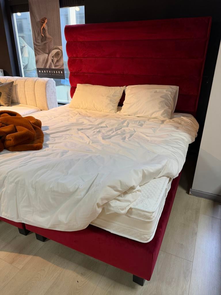 Rode Velours Bed 180x200 + Pocket Matras - Nu voor €1400!, Ophalen of Verzenden, 180 cm, 200 cm, Stof
