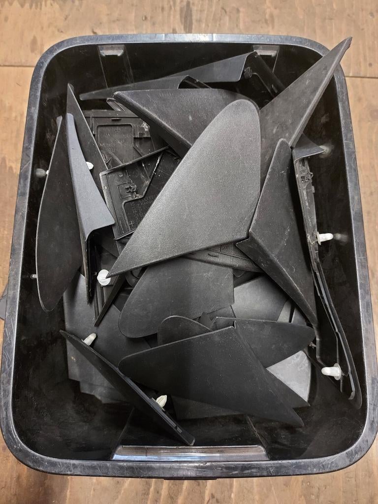 Citroen C1 Peugeot 107 Toyota Aygo Afdek kapje spatbord, Gebruikt, En, Citroën, Links