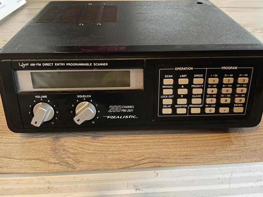 Scanner de realistic pro 2021, Telecommunicatie, Scanners, Ophalen of Verzenden, Gebruikt