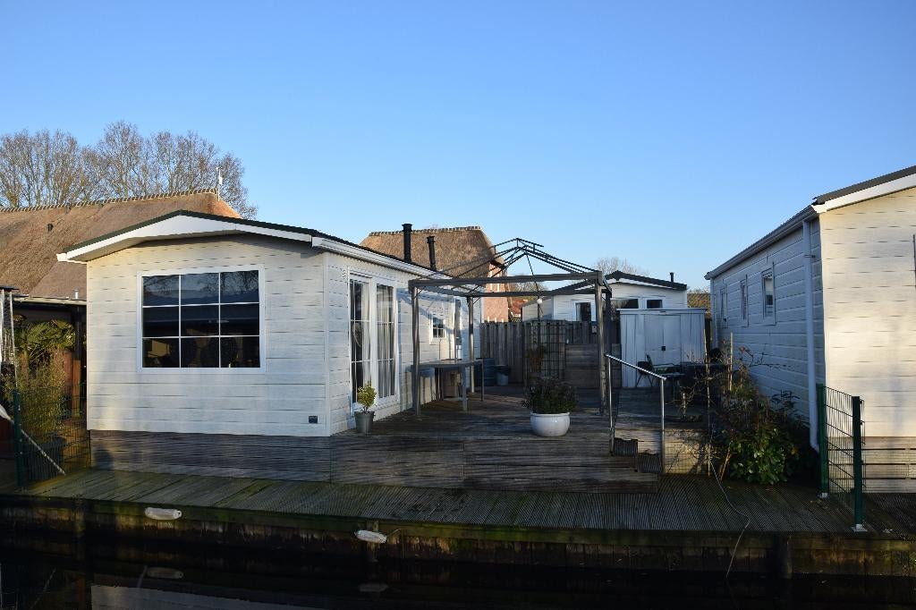 Chalet aan het water Wanneperveen, Tot en met 4