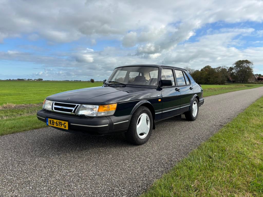 Saab 900 2.0 i16 1991 Embassy Blue, 4 cilinders, Trekhaak, Blauw, Saab 900