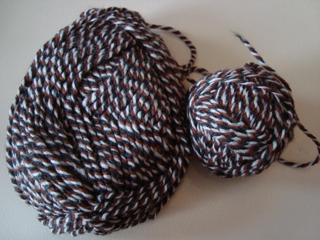 Ruim 1 bol wol, Ophalen of Verzenden, Nieuw, Breien, Wol of Garen