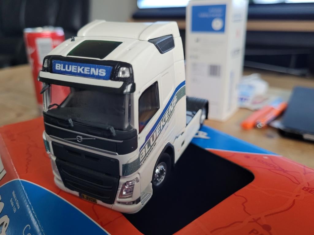 Volvo  bleukens, Hobby en Vrije tijd, Modelauto's | 1:50, T, Nieuw, T, Tekno