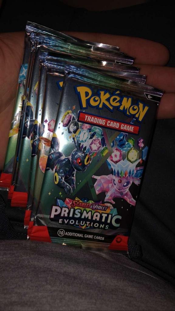 Prismatic Evolutions Pokemon kaarten, Verzenden, Zo goed als nieuw
