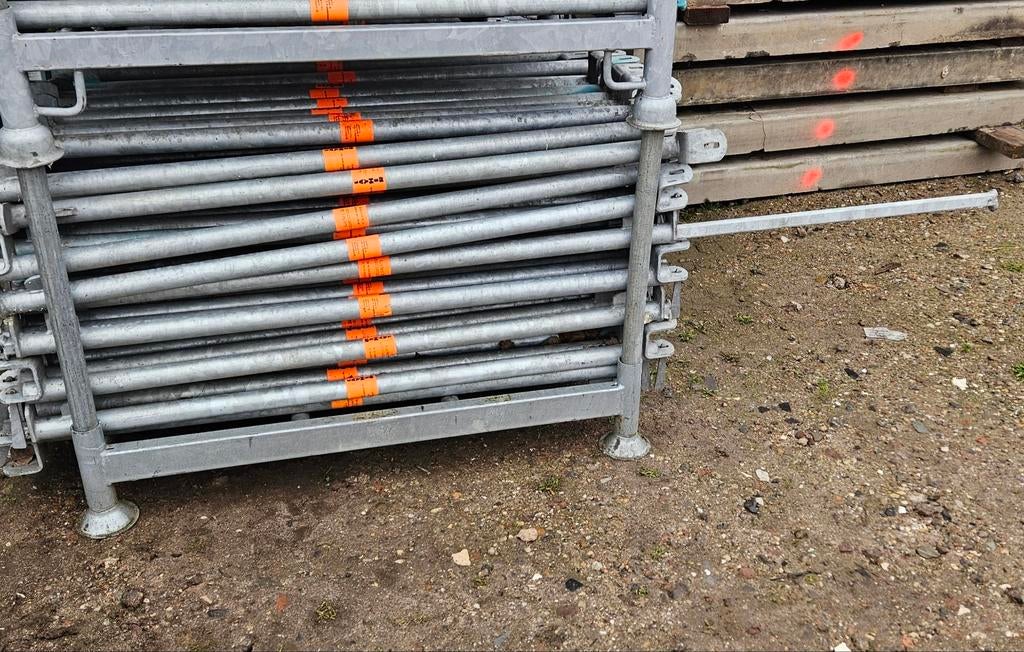 Layher allround onderdelen. Liggers, vlonders schoren etc., Ophalen, Gebruikt, ., Layher