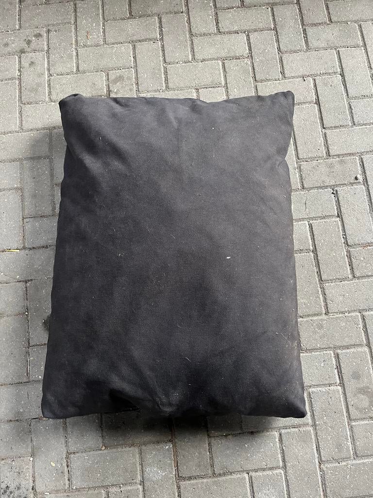 Zwart hondenkussen - comfortabel en stijlvol, Dieren en Toebehoren, Ophalen, Zo goed als nieuw