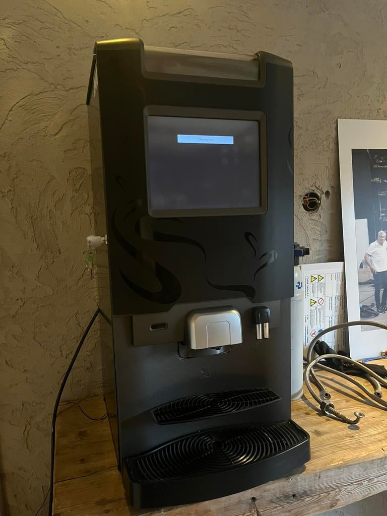 Koffiezetapparaat groot!! Lees tekst, Witgoed en Apparatuur, Ophalen of Verzenden, Zo goed als nieuw, Koffiemachine