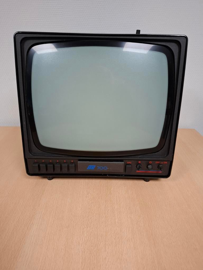 Vintage zwarte ITC 700 draagbare televisie, Ophalen of Verzenden, Gebruikt, Minder dan 40 cm, Overige merken