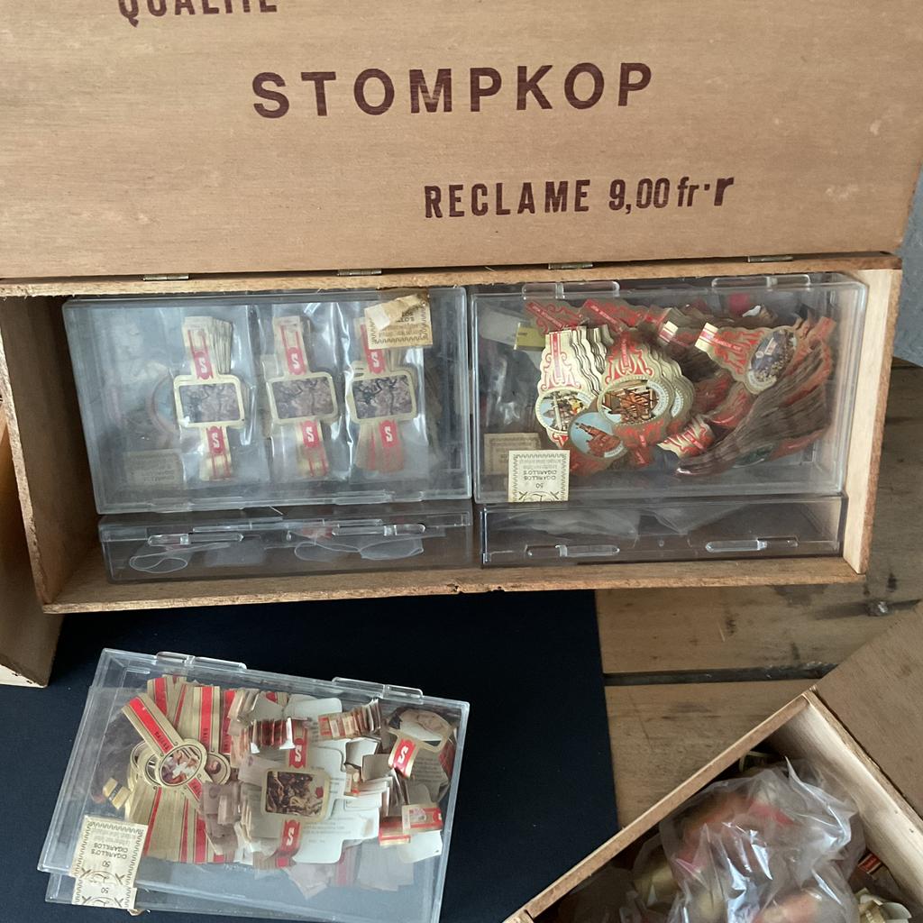 Verzameling sigarenbandjes, Ophalen of Verzenden, Zo goed als nieuw, Meerdere kaarten